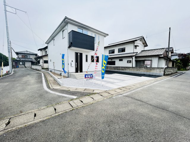 新築　高崎市八幡町7期　１号棟の前面道路含む現地写真|現地写真　北側接道幅員約5ｍ　西側接道幅員5ｍ