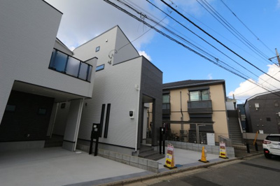 【外観】 | 【Buena-Town】東大和市向原６丁目 | 2階にリビング、水回りを集約した生活動線にこだわったプランです。