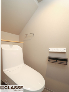 【独立洗面台】 | 宇治市小倉町南浦　新築戸建 | シンプルで清潔感のある内装が、毎日のルーティンを心地よくサポートします。