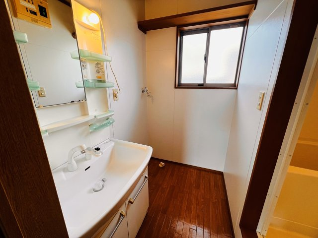 メイプル熊野の洗面所