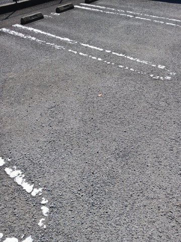 パレス　ニュールミネ　Ｃの駐車場|駐車場があるので、車を買う予定の方も安心です