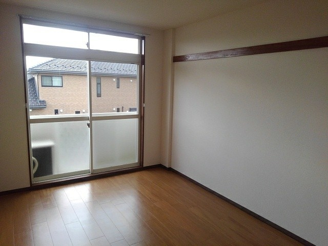 コーポ梨花の居間・リビング|居室・リビング