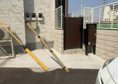 【外観】 | ＣＡＳＡ・ＡＬＢＡ | 土地の前の道路に消火栓が設置されていることがあります。この場合、道路交通法第45条第1項により、駐車禁止の場所が指定されています。そのため、車庫などの駐車スペースをつくることができない場合があります。