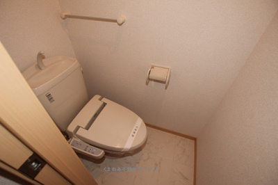 【トイレ】 | プラッツ渡里Ｂ | トイレも気になるポイント
プラッツ渡里B棟101号室　2016/6/21撮影