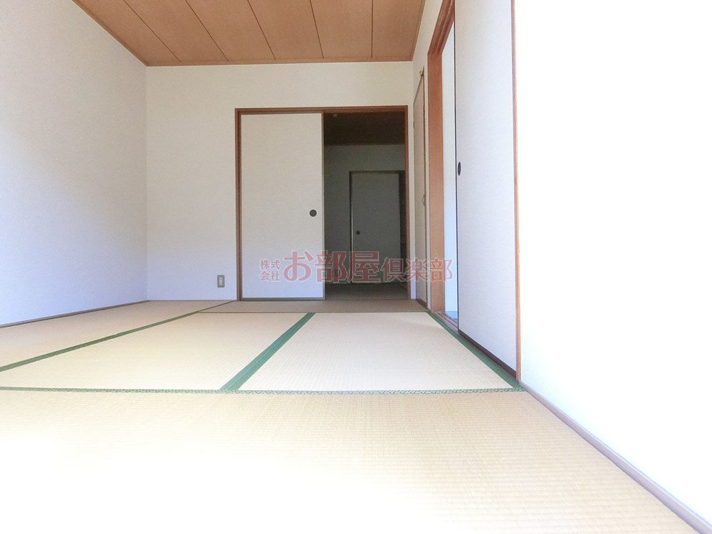 アーバンライフ津福の和室|明るい和室です