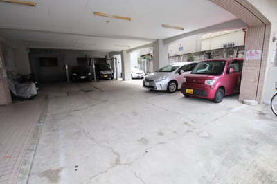 【駐車場】 | 川辺マンション