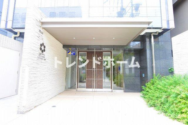 クリスタルグランツ谷町のエントランス|選べる家電プランあり！！