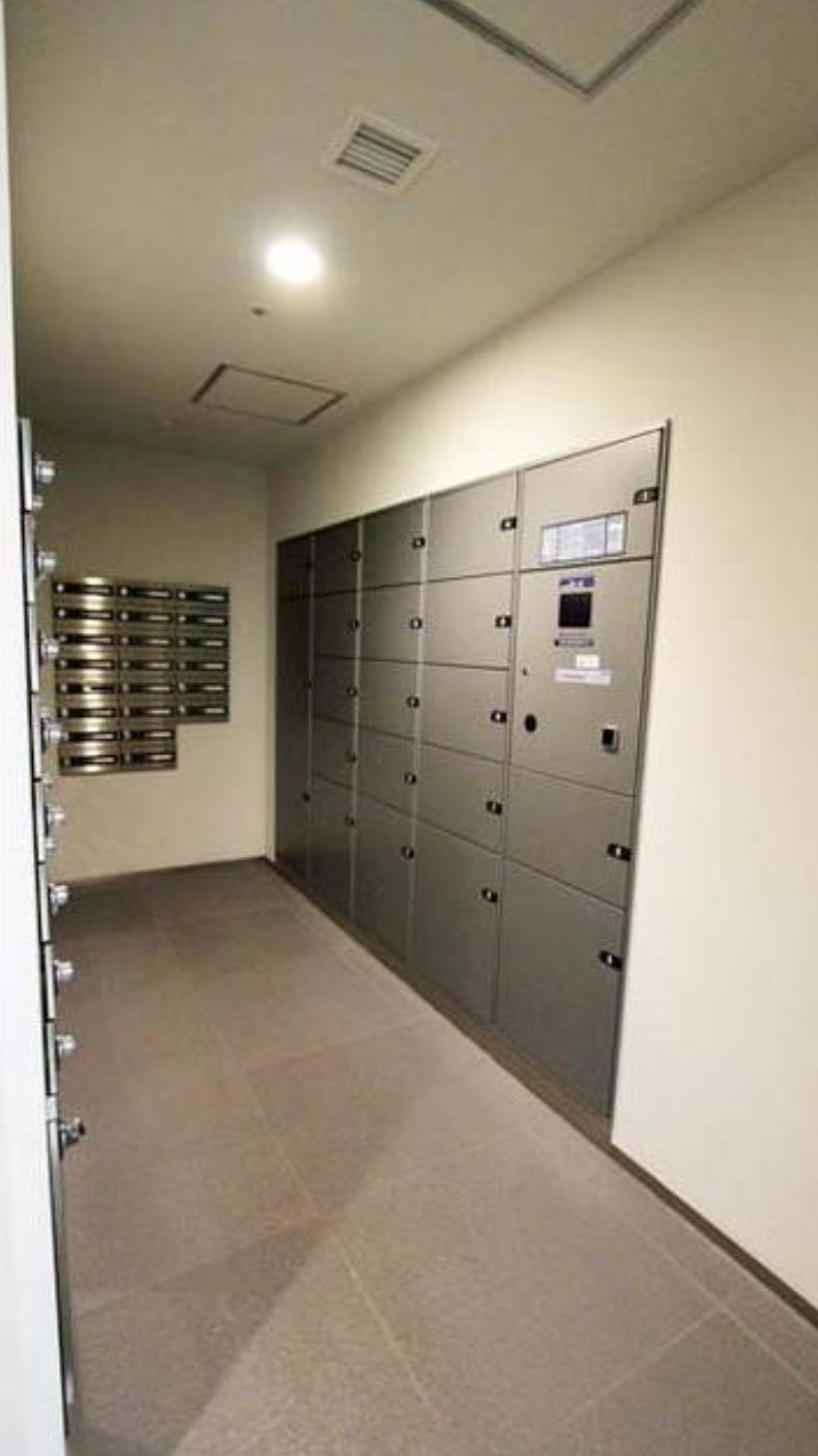 グランハイツ高田馬場のその他共用部分|24時間荷物が受け取ることができる宅配ボックス付☆