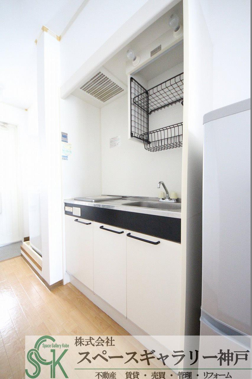 学園カリスのキッチン|※お部屋により仕様が異なる場合があります※