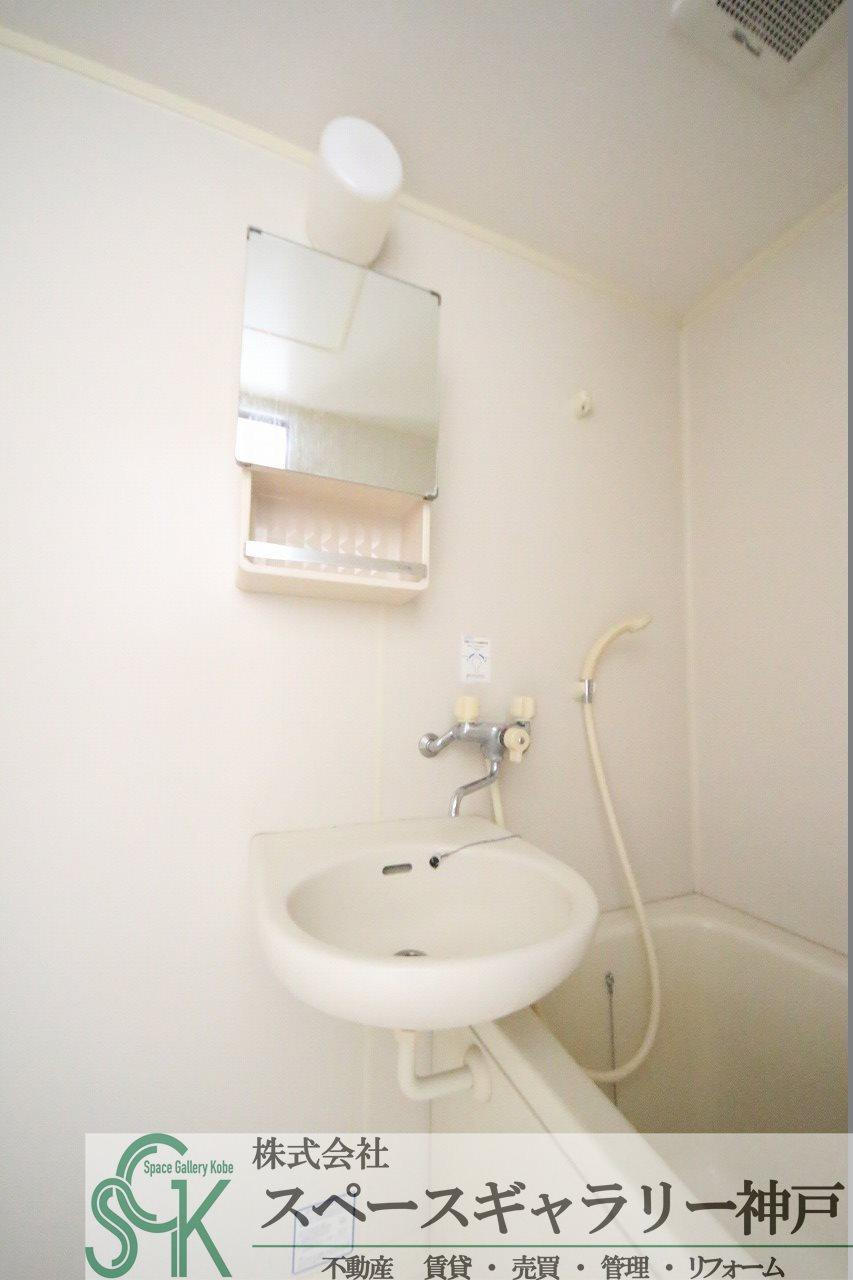 学園カリスの洗面所|※お部屋により仕様が異なる場合があります※