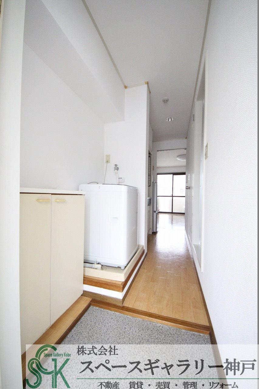 学園カリスの玄関|※お部屋により仕様が異なる場合があります。