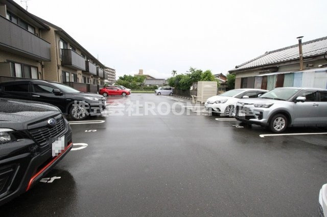 ラ・ヴェスタⅡの駐車場|駐車場があるので、車を買う予定の方も安心です