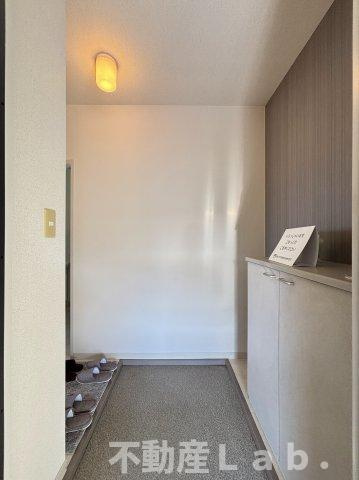 フォーレス華　B棟の玄関