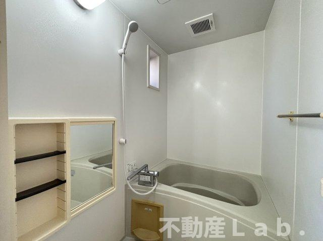 フォーレス華　B棟の浴室