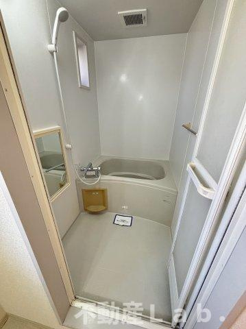 フォーレス華　B棟の浴室