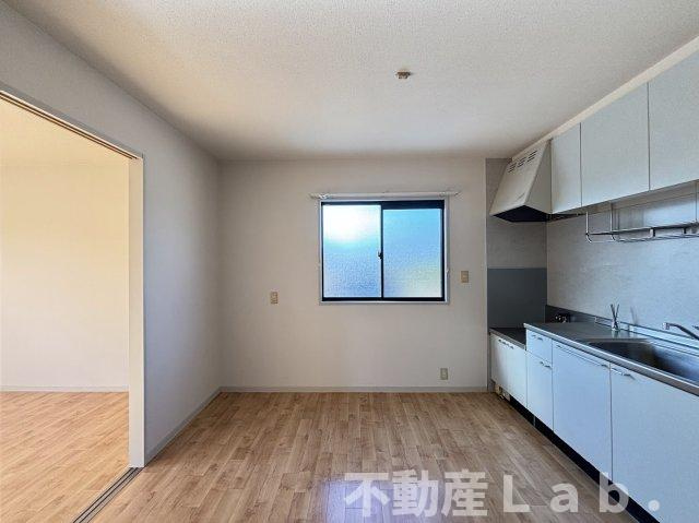 フォーレス華　B棟のキッチン