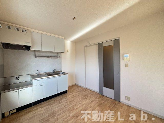 フォーレス華　B棟のキッチン