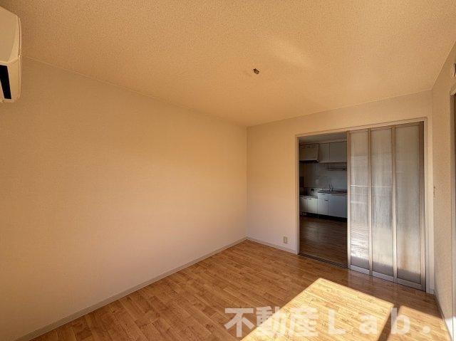 フォーレス華　B棟の内装