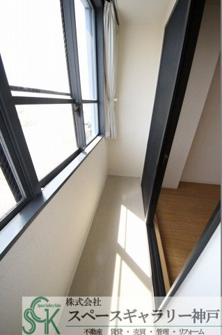 サンビルダー朝霧のバルコニー