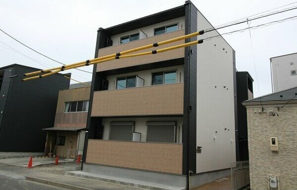 メゾン・ド・ソレイユ黄金の外観