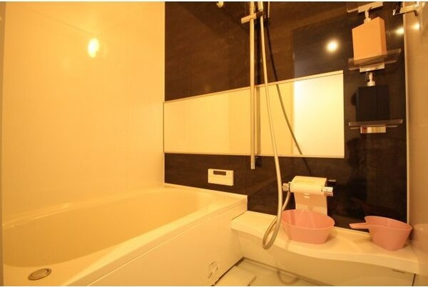 メゾン・ド・ソレイユ黄金の浴室