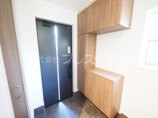 【玄関】 | 現地写真（１号地玄関）電子ロック＆ディンプルキーを標準装備！