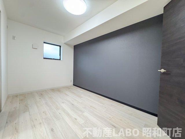 帝塚山レジデンス楓の洋室