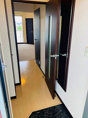 【玄関】 | レオネクストオブリガード