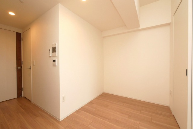 セレニテ難波ミラク参番館の居間・リビング