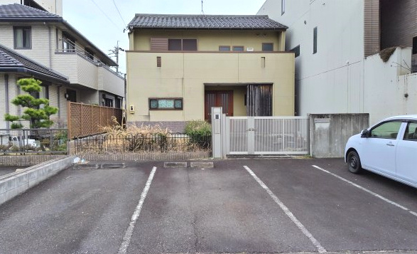 ６４９４２　岐阜市加納北広江町中古戸建ての外観