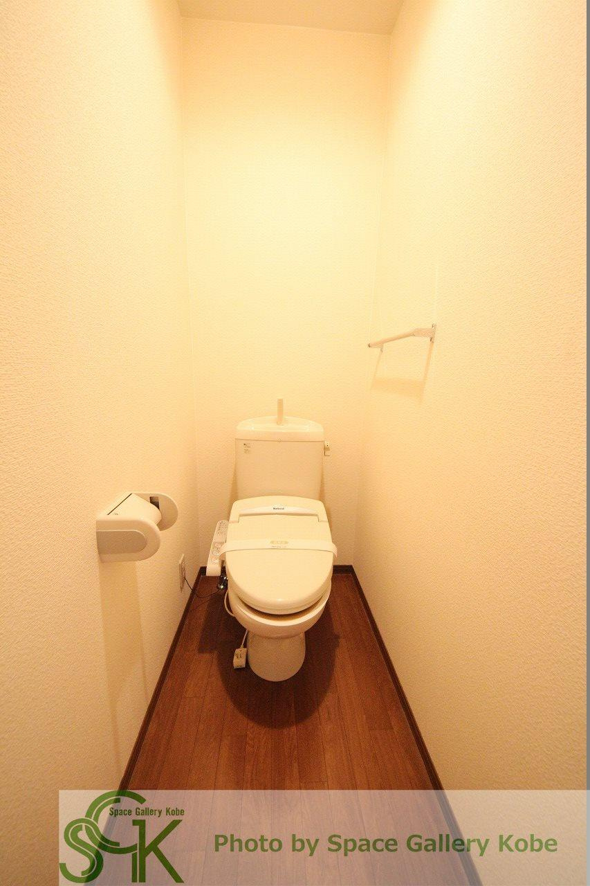 プラシードアレイ　B棟のトイレ|※同一メーカー施工のイメージ写真です※