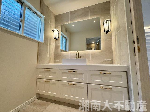 鎌倉市腰越戸建ての独立洗面台|独立洗面台です