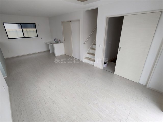 【居間・リビング】の画像