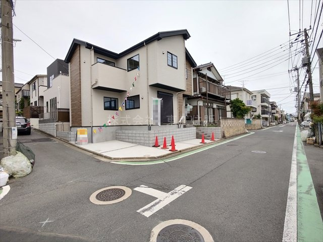 【前面道路含む現地写真】の画像