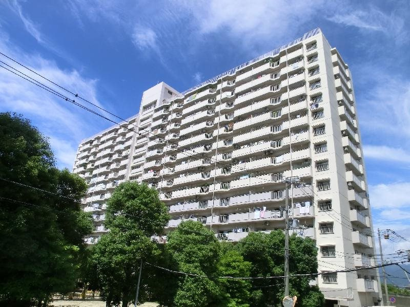武庫川あおぞらのまち26号棟の外観
