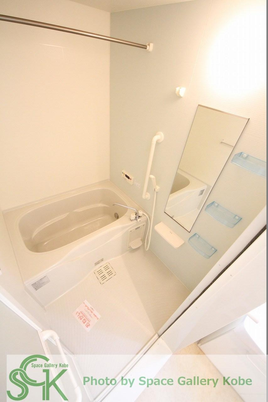 パストラルメゾン・グランの浴室|※お部屋により仕様が異なる場合があります。