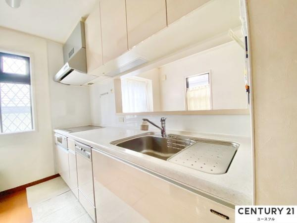 【キッチン】 | 広いキッチンでお料理もはかどりそうですね！