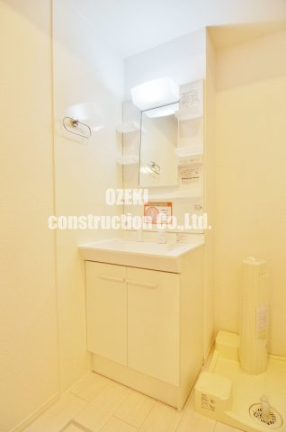 Tスクエア越ヶ谷の独立洗面台