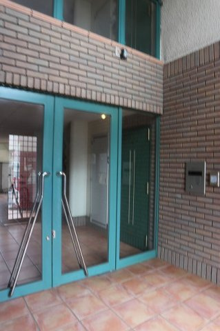 【セキュリティ】 | プリュム | オートロック付きの為気持ち安心