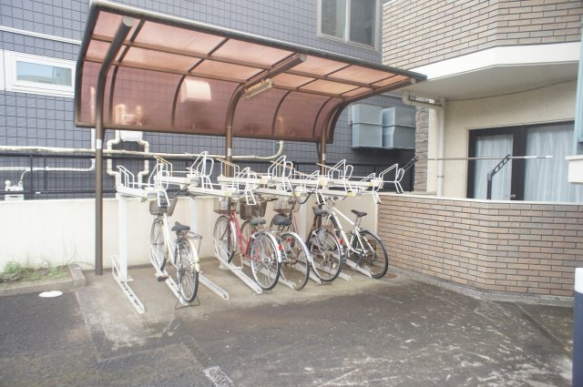 【その他共用部分】 | プリュム | 自転車置き場はこちら