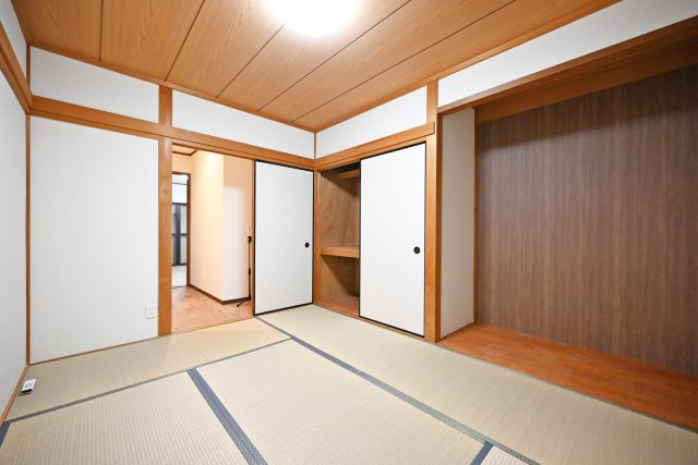 芦屋市朝日ケ丘町中古戸建│5LDK+駐車1台可の和室|2階、和室（6帖）はお子様のお昼寝スペースにしたりゲストルームとして使ったりとても便利です。