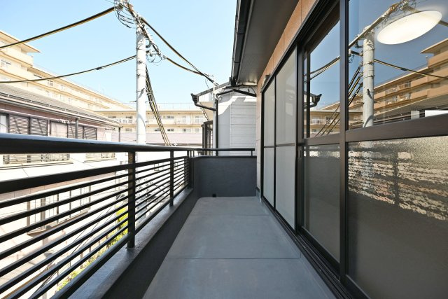 芦屋市朝日ケ丘町中古戸建│5LDK+駐車1台可のバルコニー|3階バルコニー写真です。