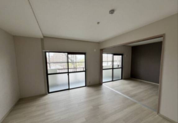 熊本市南区田迎２丁目の賃貸マンションの居間・リビング