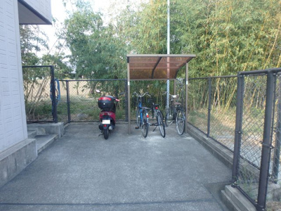【その他共用部分】 | ベルエポックヒロタ | バイク置場あります
