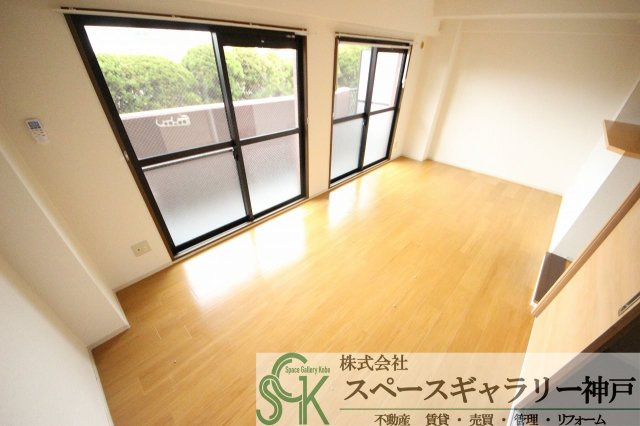 アルファビア池内の居間・リビング|※お部屋により仕様が異なる場合があります※