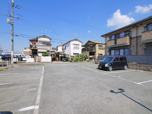 グランセジュールの駐車場