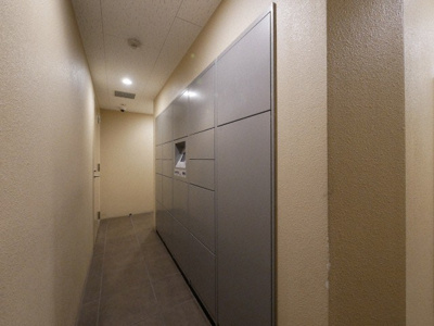 【その他共用部分】 | プレサンスタワー難波WEST | 宅配ボックスです