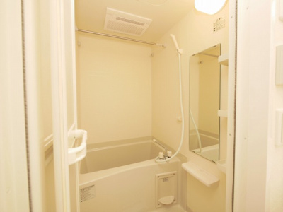 【浴室】 | プレサンスタワー難波WEST | 落ち着いた空間のお風呂です