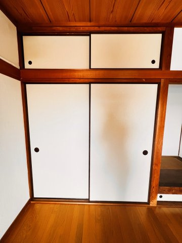 上北島貸家の収納