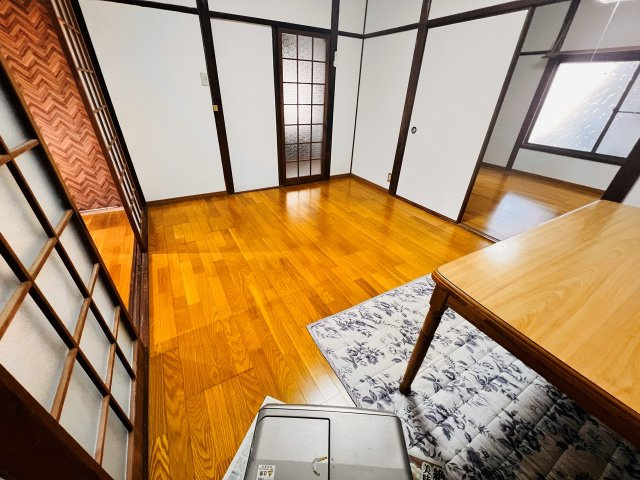 上北島貸家の居間・リビング